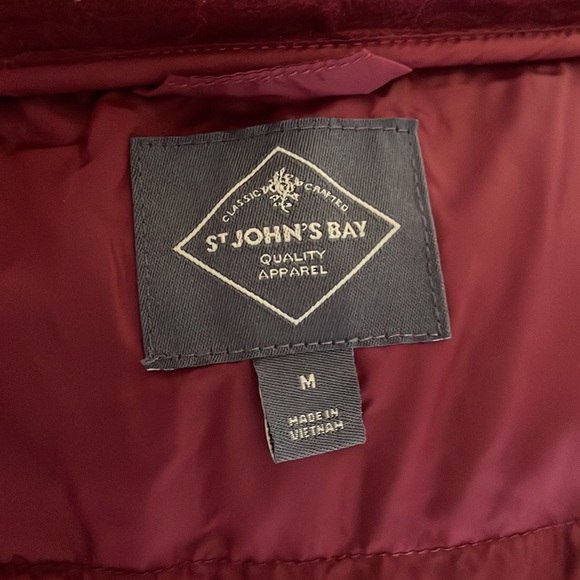 St. John’s Bay Puffer Jacket Quilted Burgundy Wine, Soft and Comfortable - Picture 6 of 9